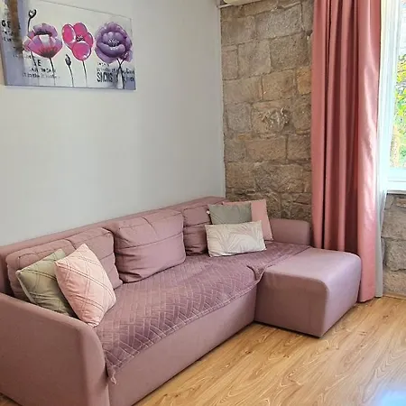 Apartment Heritage Stone *