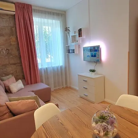 Apartment Heritage Stone *